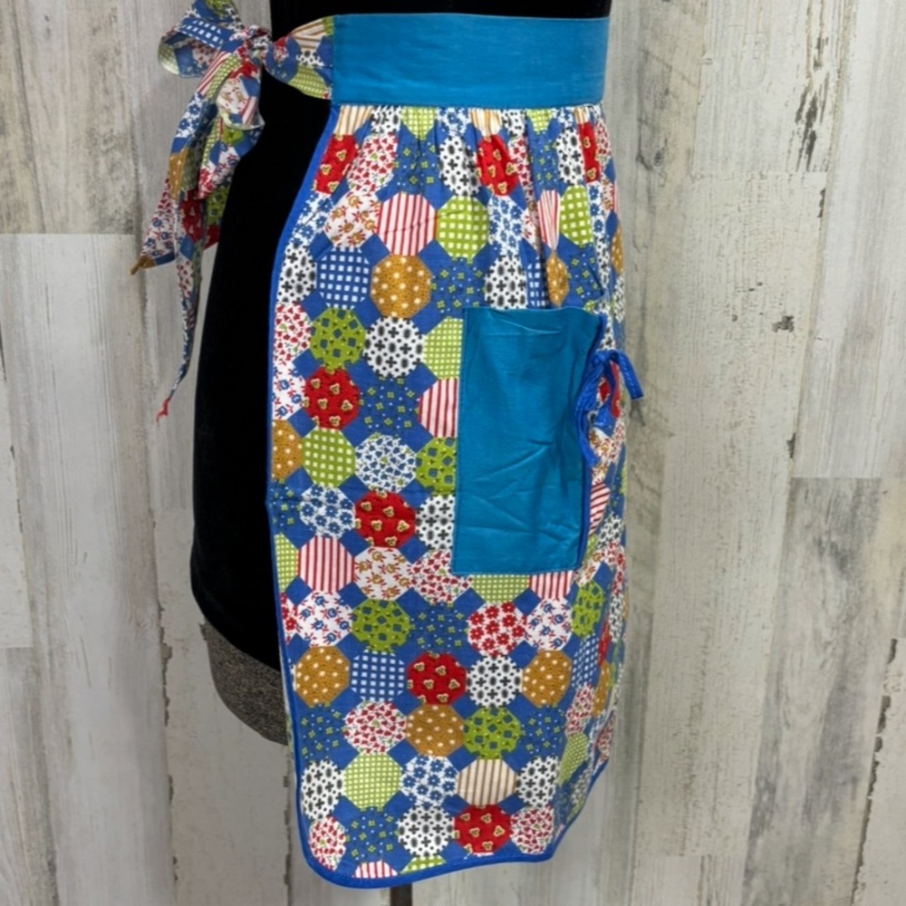 Vintage Handmade Blue Patchwork Pattern Half Apron - image 7